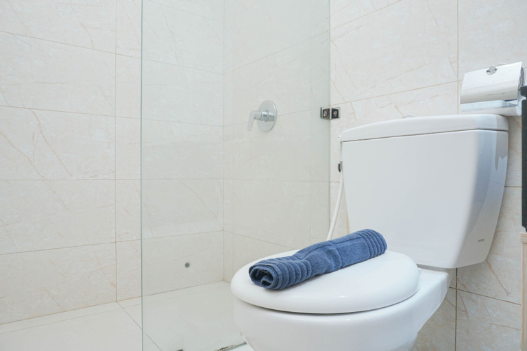 Bedroom 3, Best Modern and Homey 2BR The Mansion Kemayoran Apartment By Travelio, North Jakarta