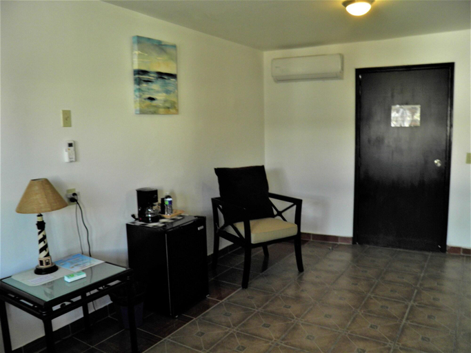 Public Area 3, Seaside Hotel & Victor's RV Park, Mexicali