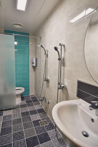 Bathroom 4, Nine Valley Park, Sangju