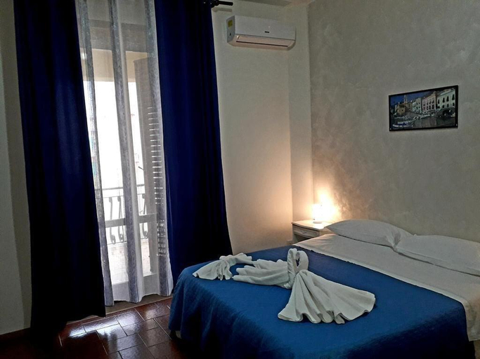 Bedroom 4, Milazzo Port Big Rooms, Messina