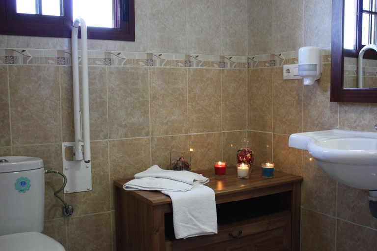 Bathroom 4, Hostal Rural La Plata Parking Incluido, Cádiz