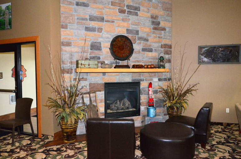 Public Area 2, Cobblestone Inn and Suites - Lake View, Sac