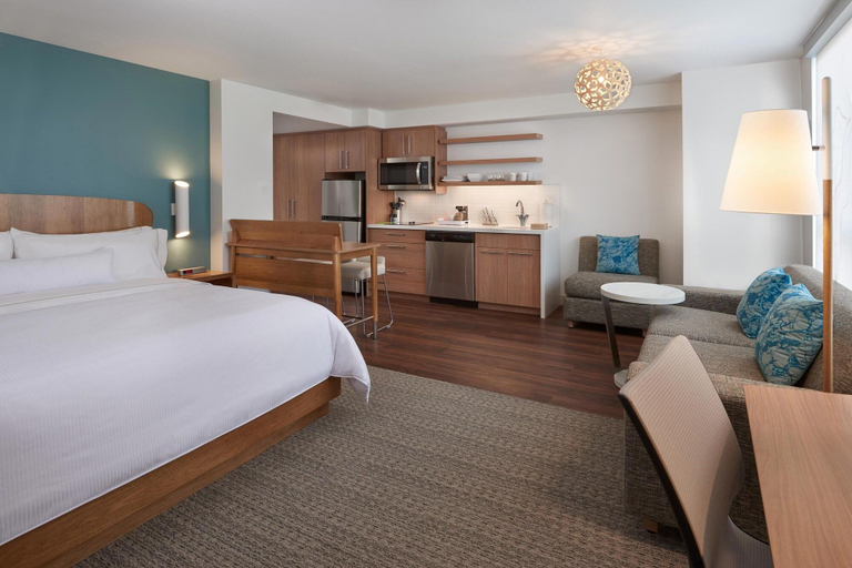 Bedroom 2, Element by Marriott Toronto Airport, Peel