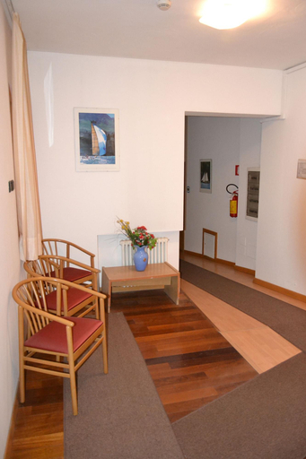 Public Area 2, Hotel Shangri-La, Trento