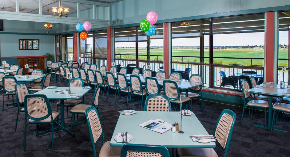 Food & Drinks 4, Tailem Bend Riverside Hotel, The Coorong