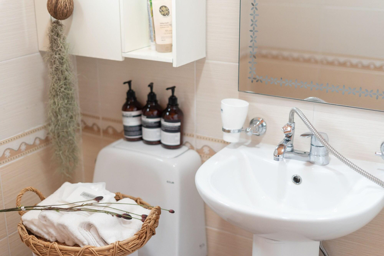 Bathroom 5, Rest pension, Namhae