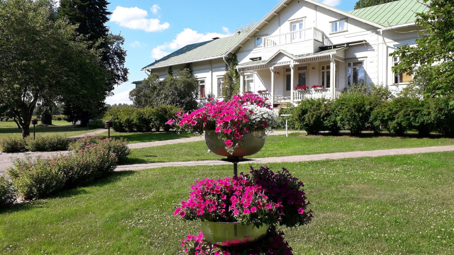 Exterior & Views 2, Kartanohostel Annacatharina, Southern Savonia