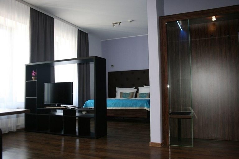 Public Area 2, Hotel Opera, Tarnowskie