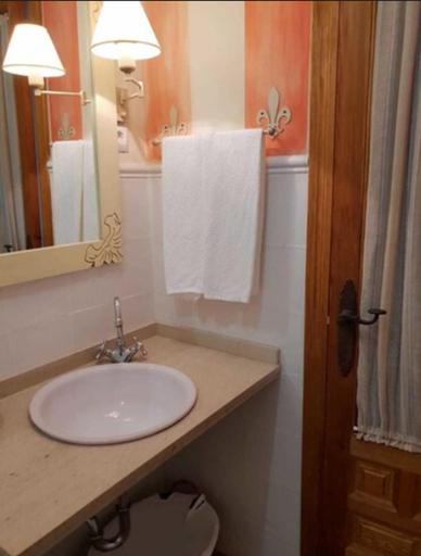 Bathroom 4, Hotel Rural Molino la Boticaria, Sevilla