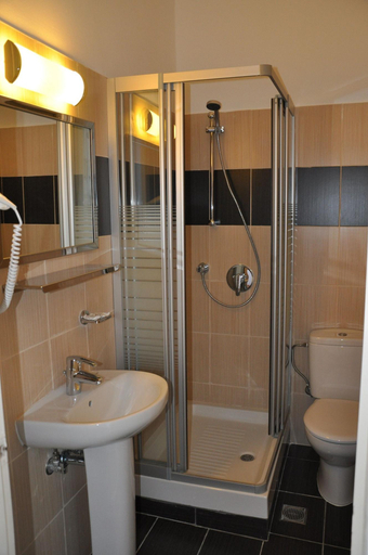 Bathroom 4, Elena Hotel, Central Greece