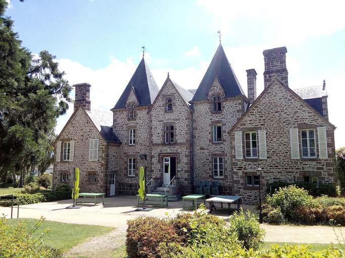 Exterior & Views 2, Château du Bourg, Mayenne