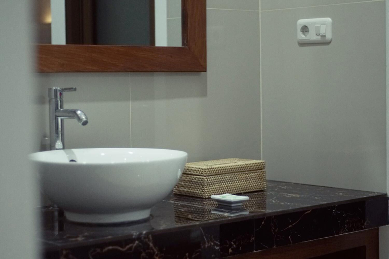 Bathroom, Villa Meno Spa and Beach Resort, Lombok