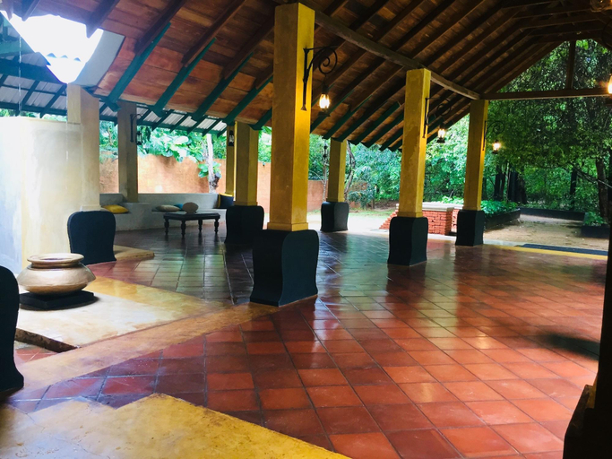 Public Area 4, Pinthaliya Resort & Spa, Dambulla
