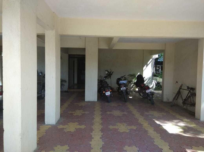 Public Area 3, Balaji Lodging, Solapur
