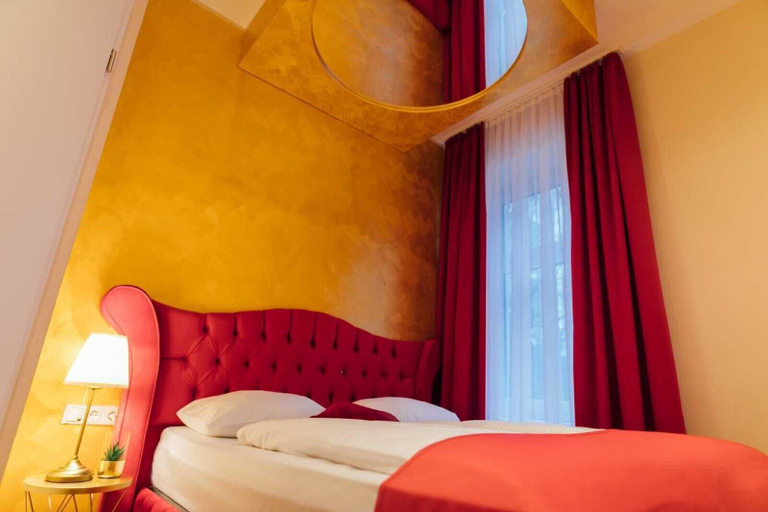 Bedroom 4, Hotel Hamburger Perle, Hamburg