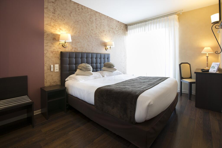 Bedroom 2, Hotel le relais de farrou, Aveyron