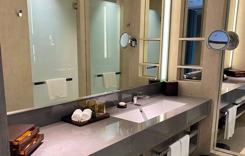 Bathroom 12
