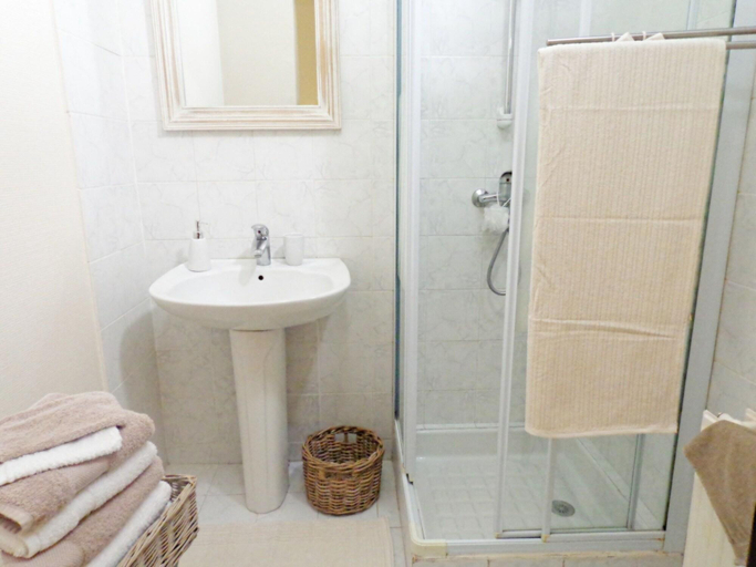 Bathroom 4, Au fil de Troyes, Aube