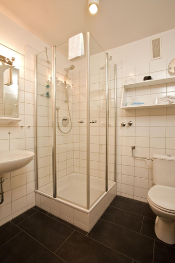 Bathroom 4, Hermes Hotel, Oldenburg