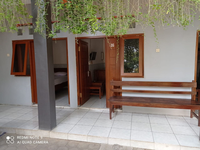 Others 3, Hotel Berlin Timur, Banyuwangi