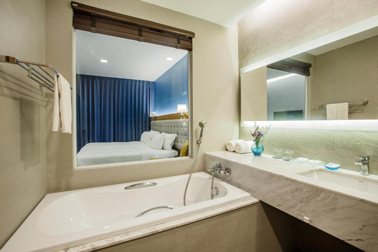 Bedroom 12