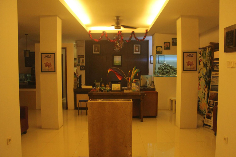 Public Area 7