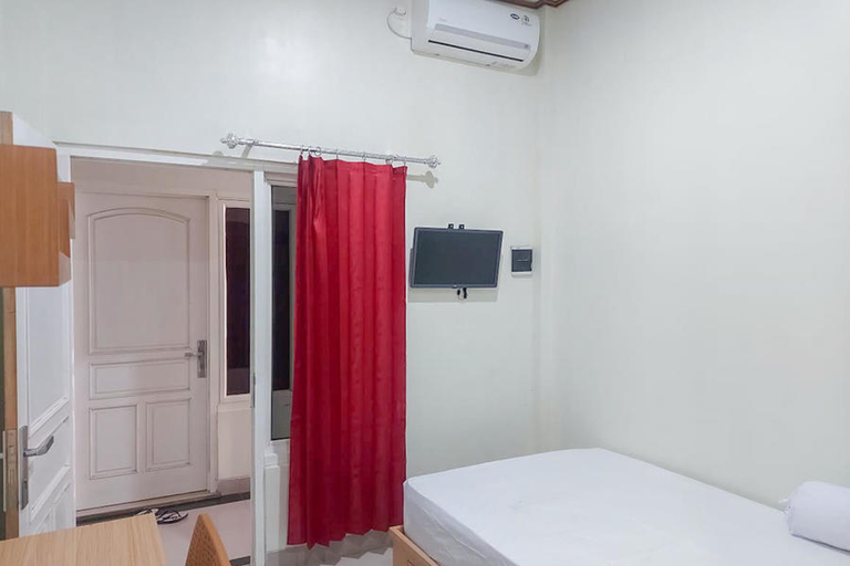 Bedroom 4, KoolKost @ Jalan Tirto Agung (Minimum Stay 6 Nights), Semarang