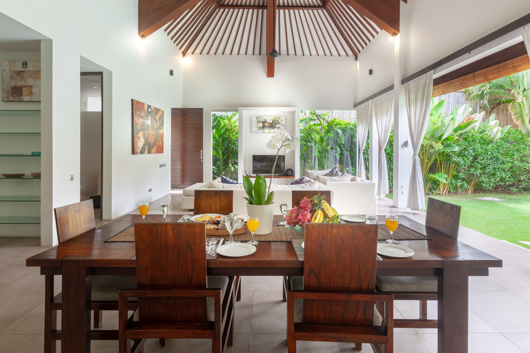 Food & Drinks 4, Villa Alice Dua, Badung