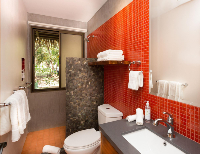 Bathroom 5, Olas Verdes Hotel, Nicoya