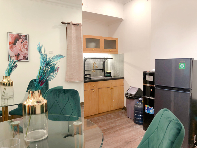 Dining Room 7