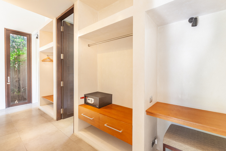 Bathroom 3, Villa Alice Dua, Badung