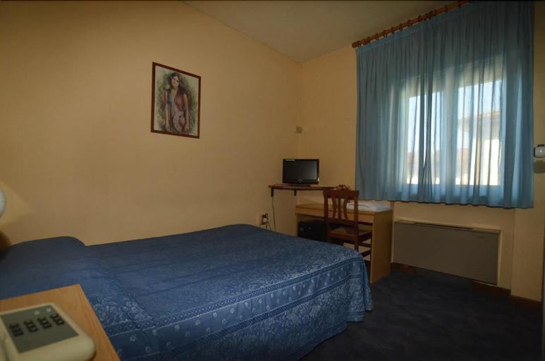 Bedroom 3, Hotel ONE, Lucca