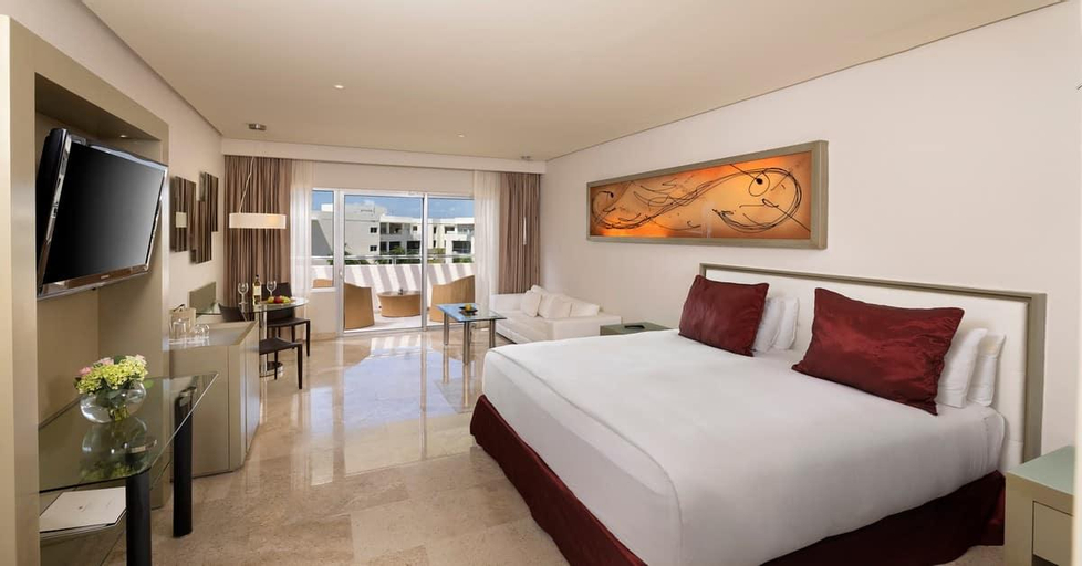 Bedroom 23
