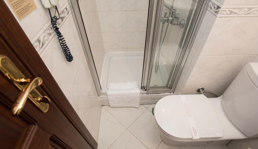 Bathroom 4, Emine Sultan Hotel, Fatih