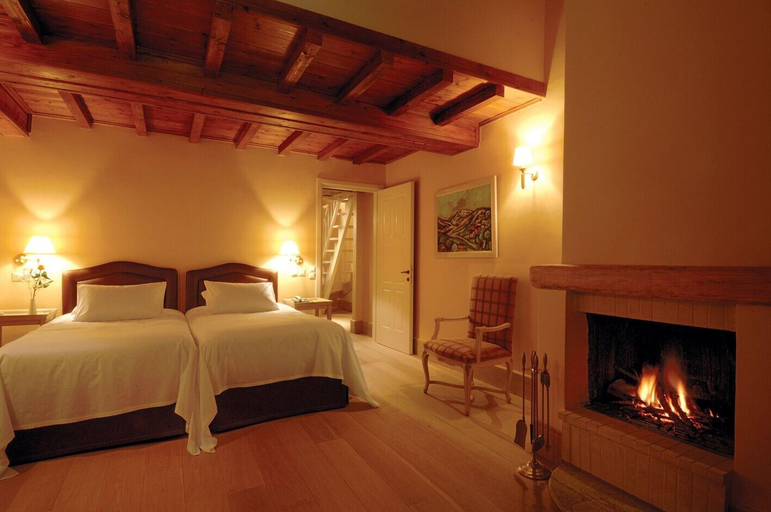 Bedroom 3, Santa Marina Arachova Resort & Spa, Central Greece