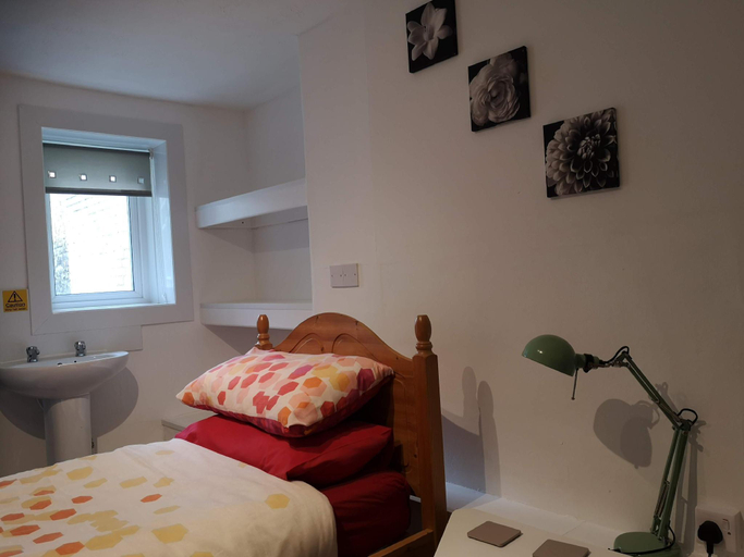 Bedroom 2, Dover Town Rooms, Kent