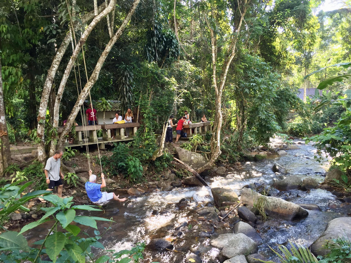 Public Area, Voraman Hut, Doi Saket