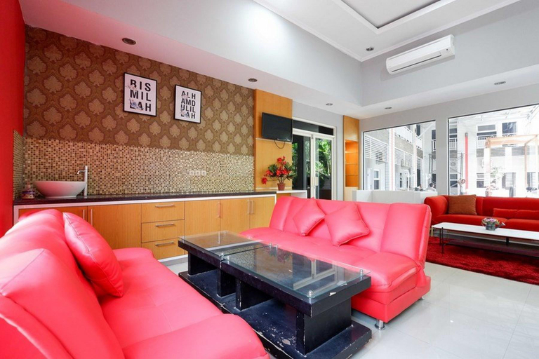 Public Area, RedDoorz near Solo Square 3, Solo