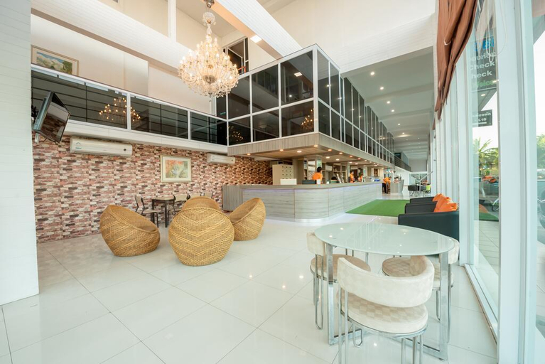 Public Area 4, Baan Suan Khunta Golf Resort, Warin Chamrap