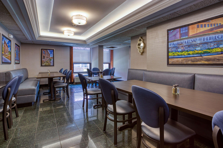 Food & Drinks 5, Drury Inn Suites St Louis Fairview Heights, Saint Clair