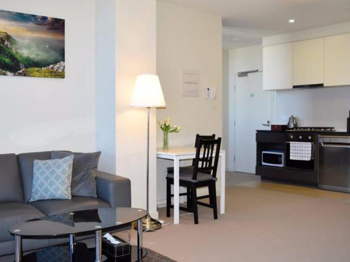 Dining Room, Melbourne SkyHigh Apartments, Melbourne