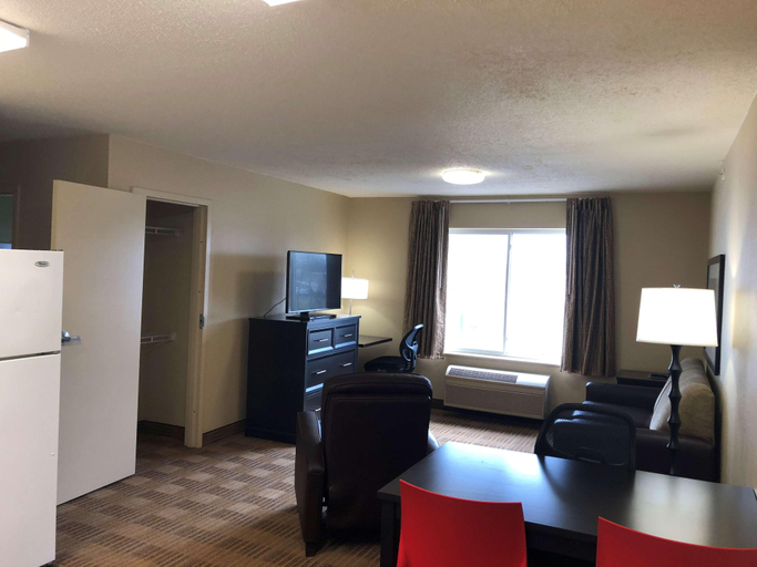 Bathroom 4, Extended Stay America Suites Cincinnati Blue Ash Kenwood Rd, Cincinnati