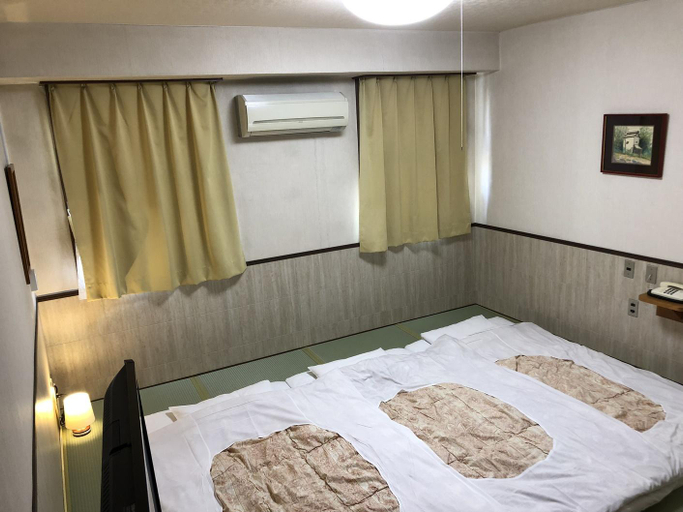 Bedroom 3, Fuji Park Hotel, Fuji