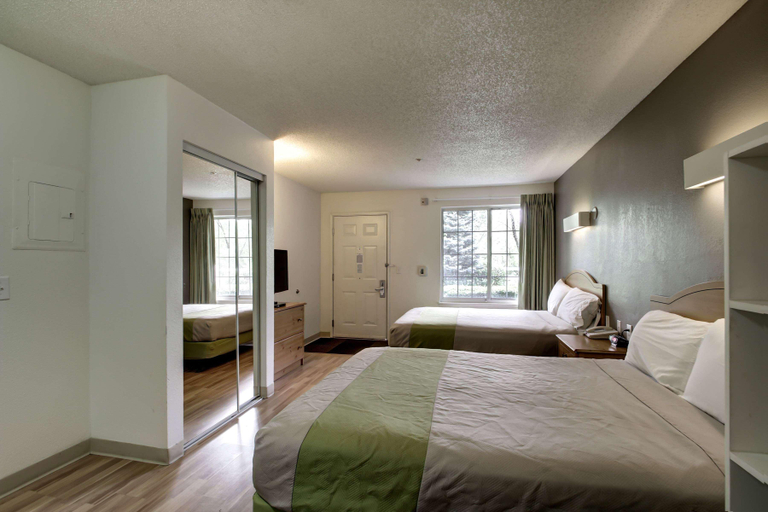 Bedroom, Studio 6 Murray, Salt Lake