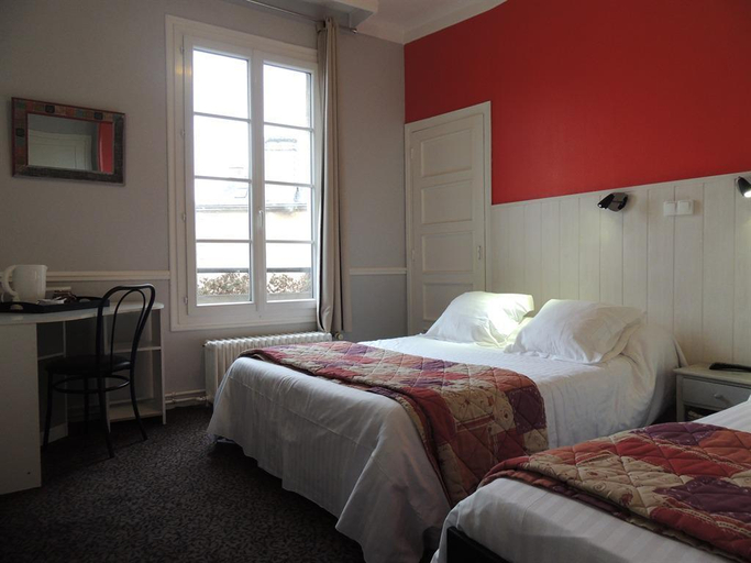 Bedroom, Hôtel Restaurant le Hussard, Orne