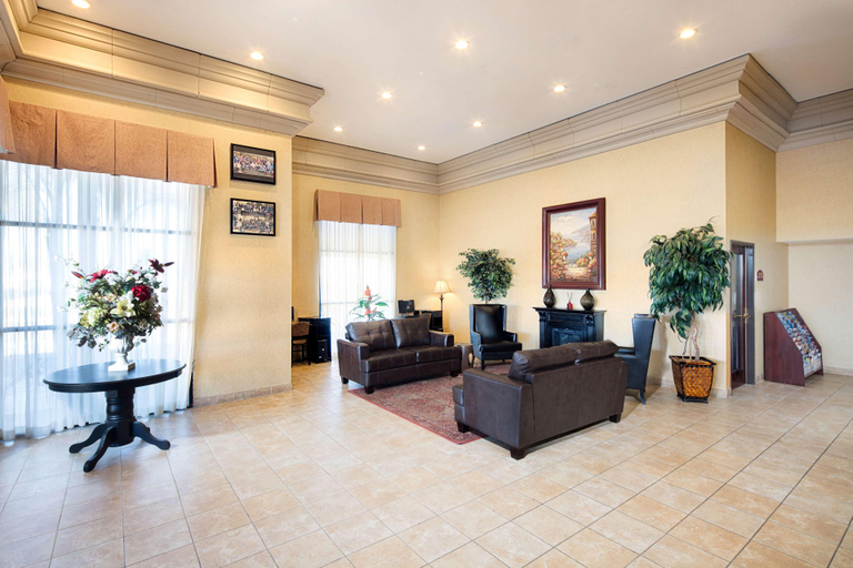 Public Area 2, Studio 6 Suites Perris, CA, Riverside