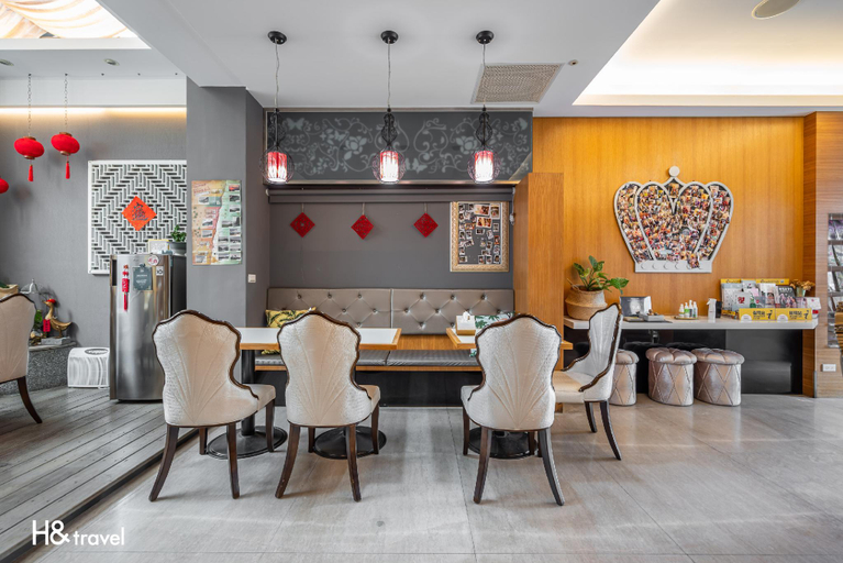 Public Area 3, Queen Love, Hualien