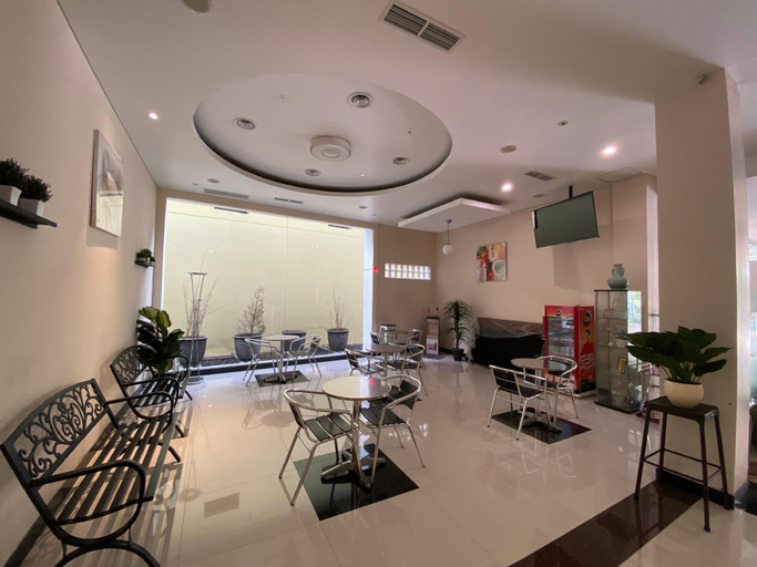 Food & Drinks, Hotel Kharisma, Madiun