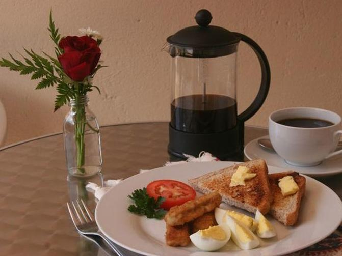 Food & Drinks, 35 Kelkiewyn B&b, Ehlanzeni