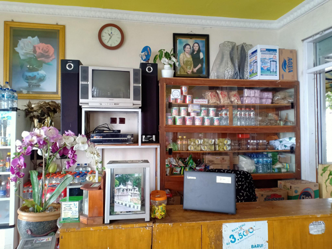 Public Area, OYO Life 3020 Penginapan Citra Rasa, Magetan